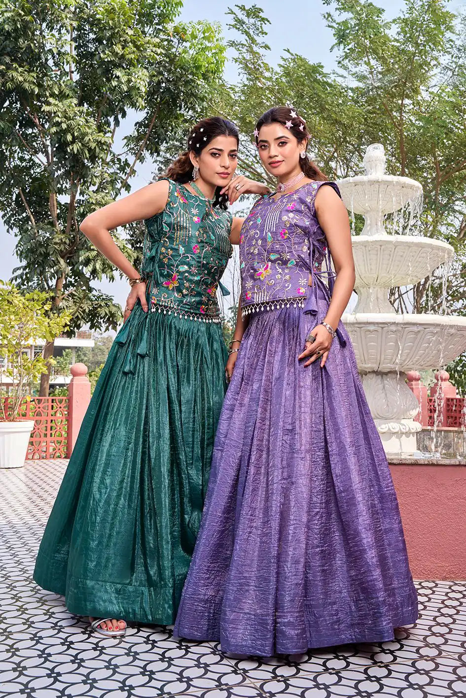 Dorsaron Women's Solid Lavender Gold Crush Embroider Work Lehenga Choli